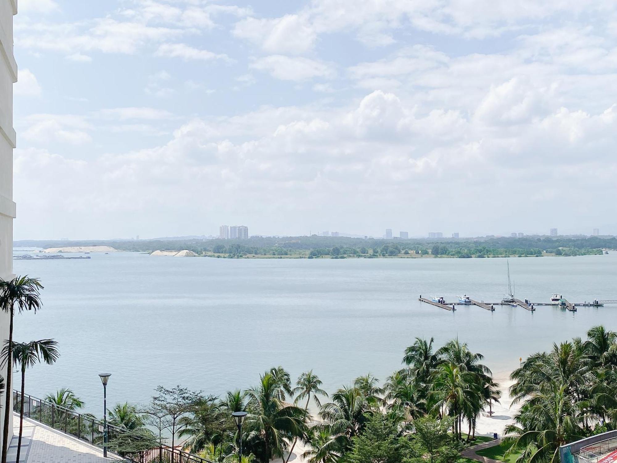 Apartamento Seafront Country Garden Danga Bay By Lions Bay Johor Bahru Habitación foto
